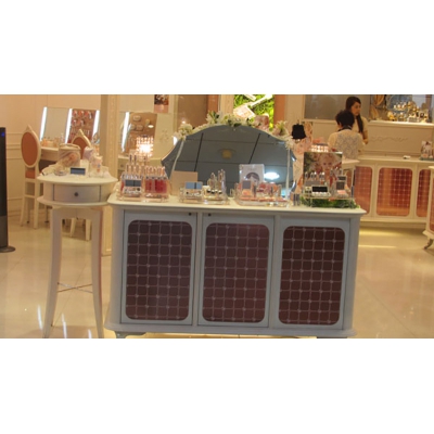 cosmetic shop furniture15